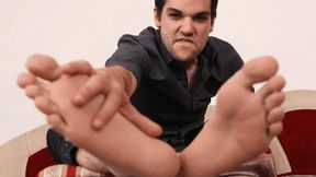 I piedi di Victor dopo una camminata – Victor’s soles after a walk ( POV MALE )