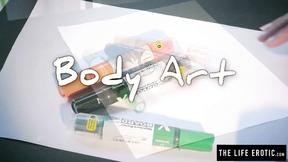 ”Artistic cutie Sima B masturbates after drawing”