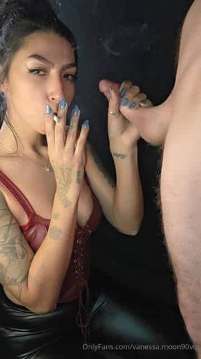 Vanessa smoking blowjob in leather