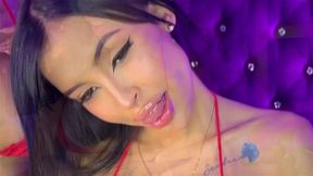 This girl records herself fucking to send it her boyfriend