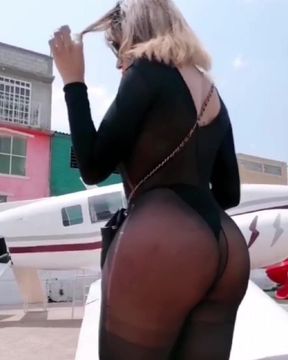 I've Always Felt a Certain Attraction to Doing Nice Things in and on This Occasion That's What I Did, Making Myself Horny.