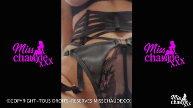 ????????Misschaudexxx, salope française à genoux pour un bukkake hardcore et recouverte de sperme