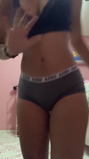 Amateur with big tits shows off her ass