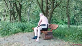 pause in strumpfhose auf der radtour 2