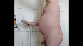 Urinieren beim Duschen