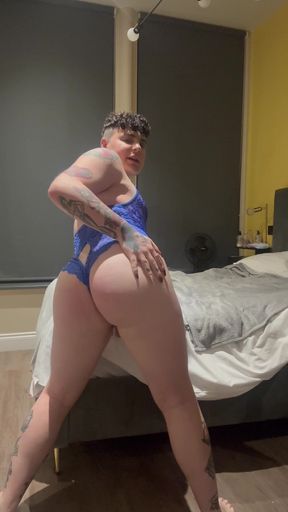 Femboys Shows off for You and Cums!