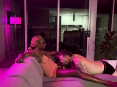 Amateur couple fucking and girlfriend gives a blowjob