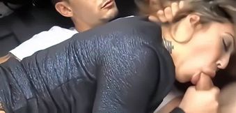on embarque une suceuse dans la voiture