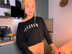 Amateur Blonde Teen Plays Solo with Toy Webcam Porn