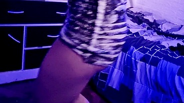CUÑADA ARRECHA me baila cuando su marido no esta en casa ES UNA PUTITA SEXY.