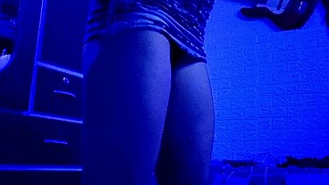 CUÑADA ARRECHA me baila cuando su marido no esta en casa ES UNA PUTITA SEXY.