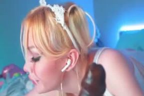 Orgasmic ash-blonde teenie t-model rectal Fun