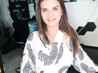 Sticky Stepmother’s Jizz flow was Caught by Her Nerdy Stepson and This chab Licked it