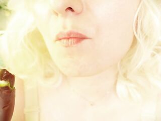 Braces Fetish: mukbang clip