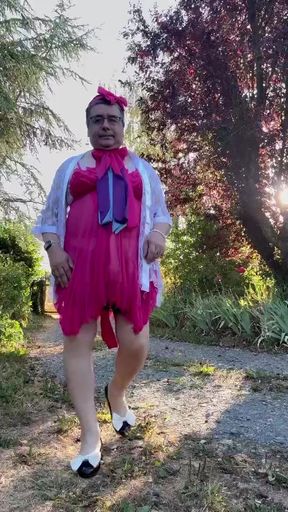 Dressed in a little fuchsia nightgown for a morning