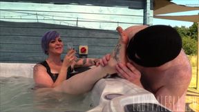 Foot Worship in Hot Tub
