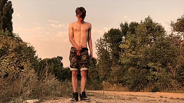 Teenager Jerking off his 9 inches / Huge Veiny Cock / Hot