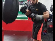 Knockout Fitness: One Round Heavy Bag Boxing Workout - Get Punched Up!boxing