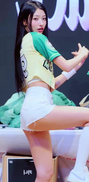 Korean k-pop teen slow-mo ass booty