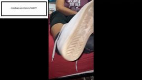 Delicious feet are itchy after cleaning