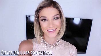 EMMA HIX CAN'_T BELIEVE HOW THICK IT IS