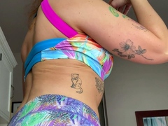 Close up amateur masturbating solo