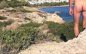 Muscled Big Cock Amateur's Outdoor Beach Adventure