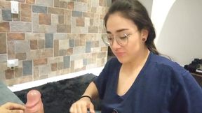 mi novia me empezo chupando la polla y terminamos follando hasta venirme adentro de su cono