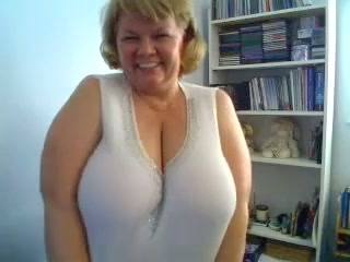 Chubby mature blond haired housewife loves bragging of her huge boobies