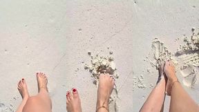 se frotte dans le sable