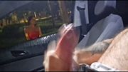 Parei carro na rua ruiva gostosa ficou de olho em minha ereção!