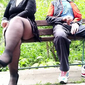 Unfamiliar MILF in pantyhose jerked off my cock in the park on a bench