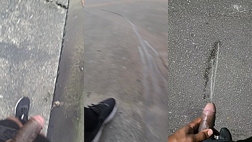 Mijando em público