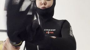 neoprene scuba wetsuit gasmask cum toy
