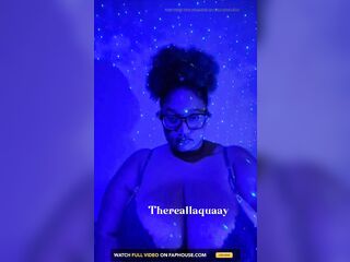 Biggdebbiecakez Twerking for YOU