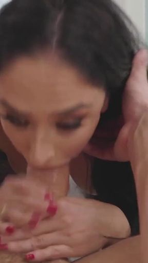 Brunette MILF Anal Drilled