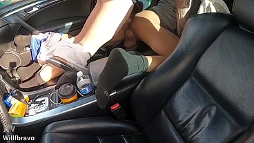 Playboyzinho tatuado que se dizia hétero me comeu gostoso no carro dele.