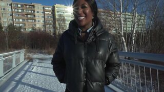 Whiteboi cock makes this stacked black girl scream