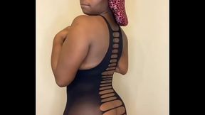 DarkChocolateBarbie ass shaking compilation 4