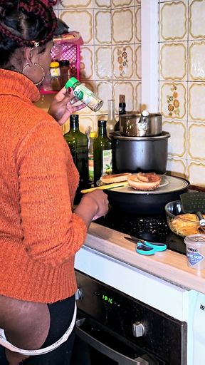 Spectacular moment from &quot;Bare buttocks in the kitchen&quot;