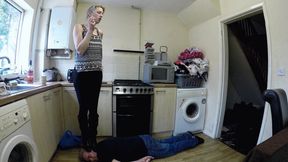 Chelsea Smoking Trample Boots (4K)