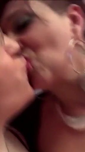 Hot Italian Sluts in Calde Porcellone Italiane a Complete Homemade Video