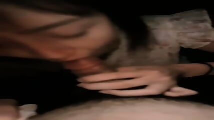 Chinese girl fucked stranger in the park at night