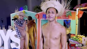 novinho do pau gg arrombou o cuzinho de todo mundo na festa especial hotboys