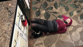 Walking In On A Burglar (MP4 1080p) - Lady Lazarus