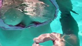 Italian COUGAR gets soaked in a bikini