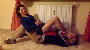 A416 Lady Nikita in Footstool