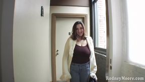 Thick ass girl likes to suck vintage plumper