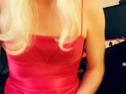 Crossdresser Tries out Snapchat Filter