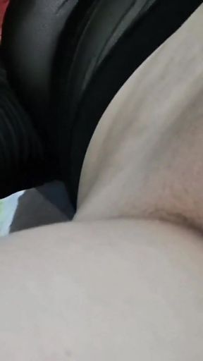 I MAKE A VIDEO CALL WITH A FOLLOWER FROM SPAIN AND SHOW HIM MY ASS   Clip 1